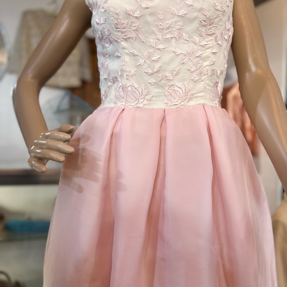 Barbie 60s Era Party Dress, Floral Embroidered Bodice & Poof Skirt - Picture 7 of 11